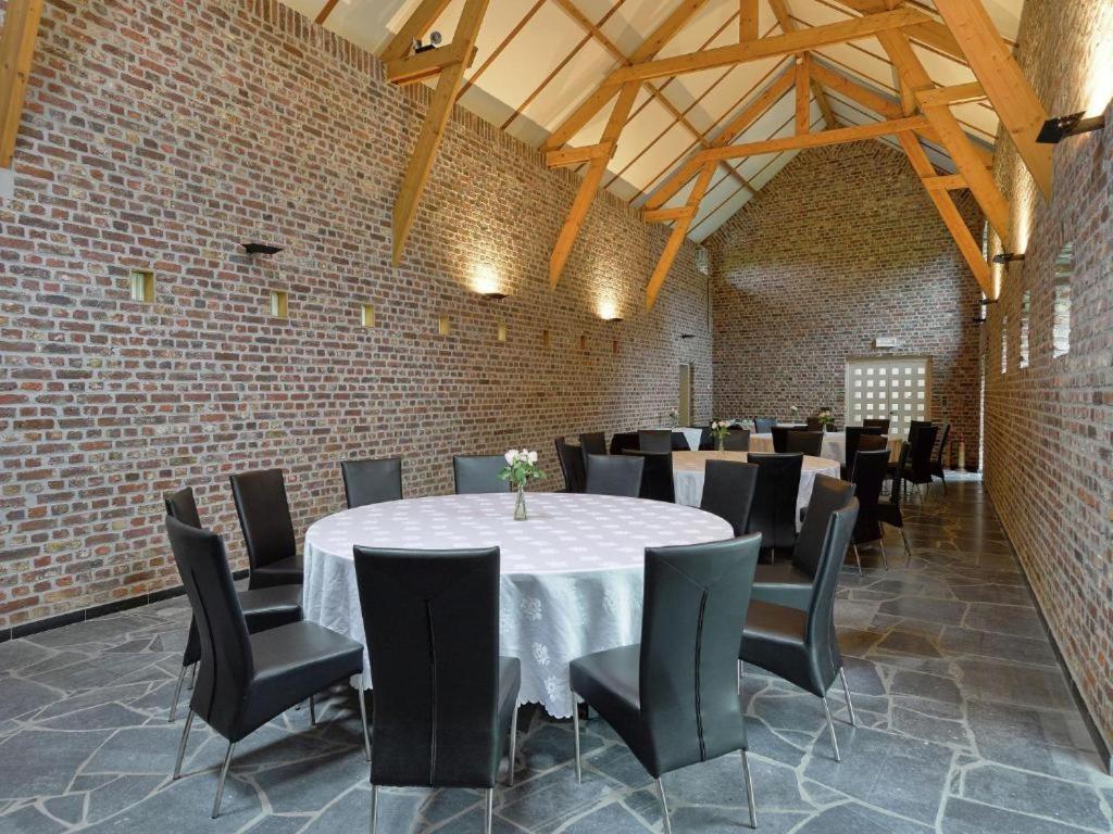 Hotel Het Bloesemklooster Relais Sint-Truiden Esterno foto