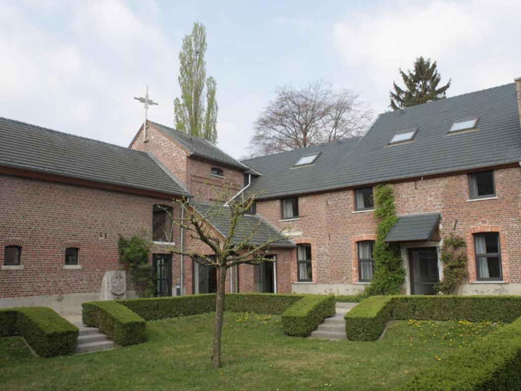 Hotel Het Bloesemklooster Relais Sint-Truiden Esterno foto