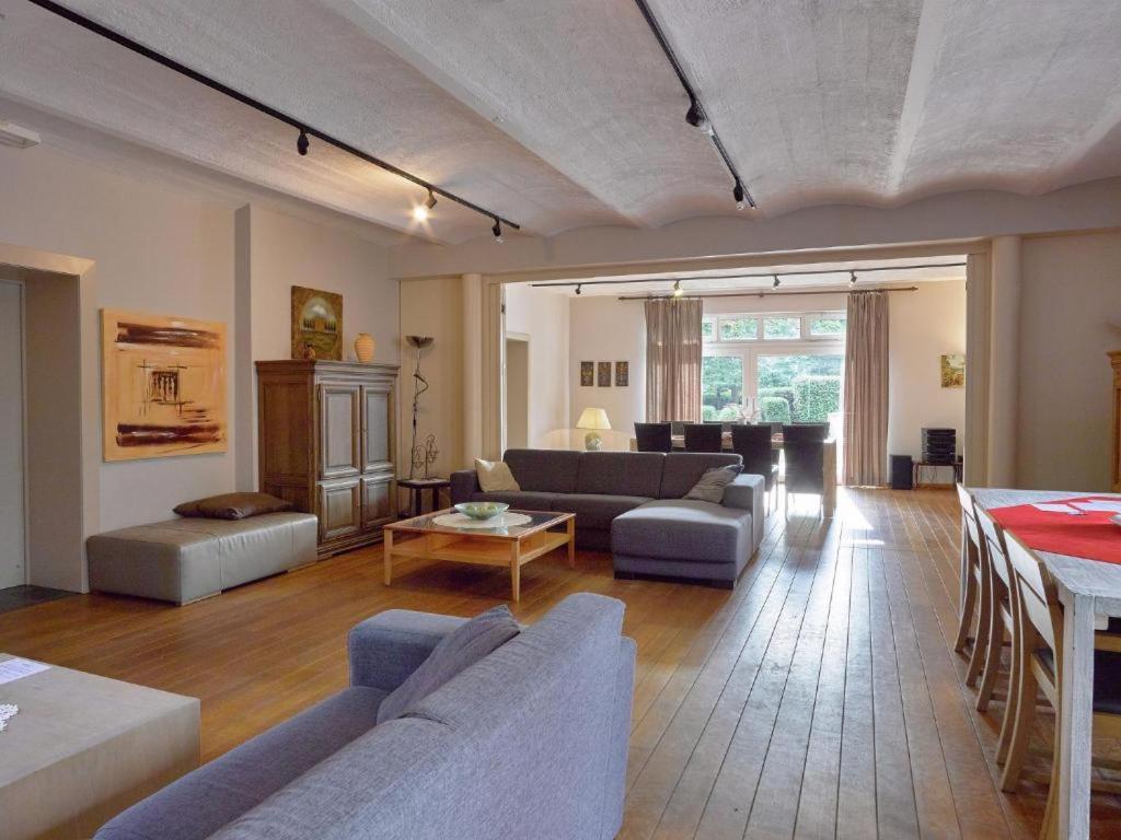 Hotel Het Bloesemklooster Relais Sint-Truiden Esterno foto